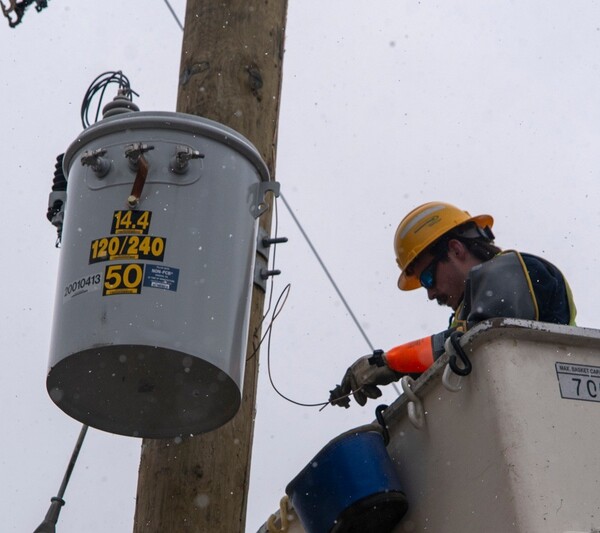 Scattered Power Outages Amid High Wind Warning Until 9 PM