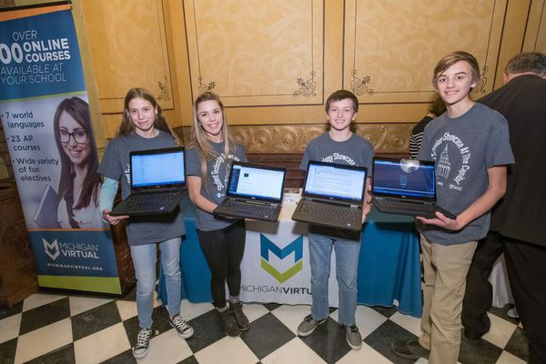 Howell & South Lyon Students Present During Technology Showcase