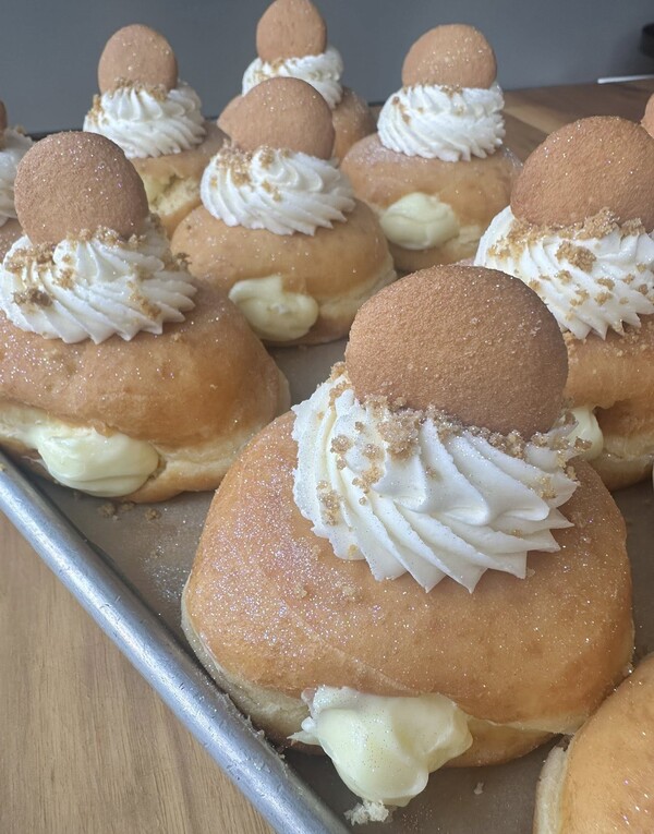 Local Bakeries Busy Filling Paczki Orders for Fat Tuesday