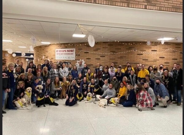 BAS Pack Of Dogs Back In Oxford To Comfort Students