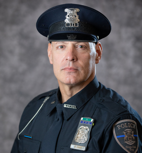 Green Oak Officer Retires After 32 Years In Law Enforcement