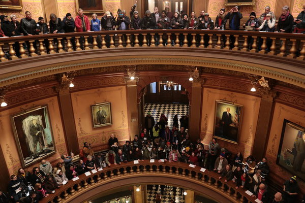 League Of Women Voters Opposes Lame Duck Ballot Drive Bill
