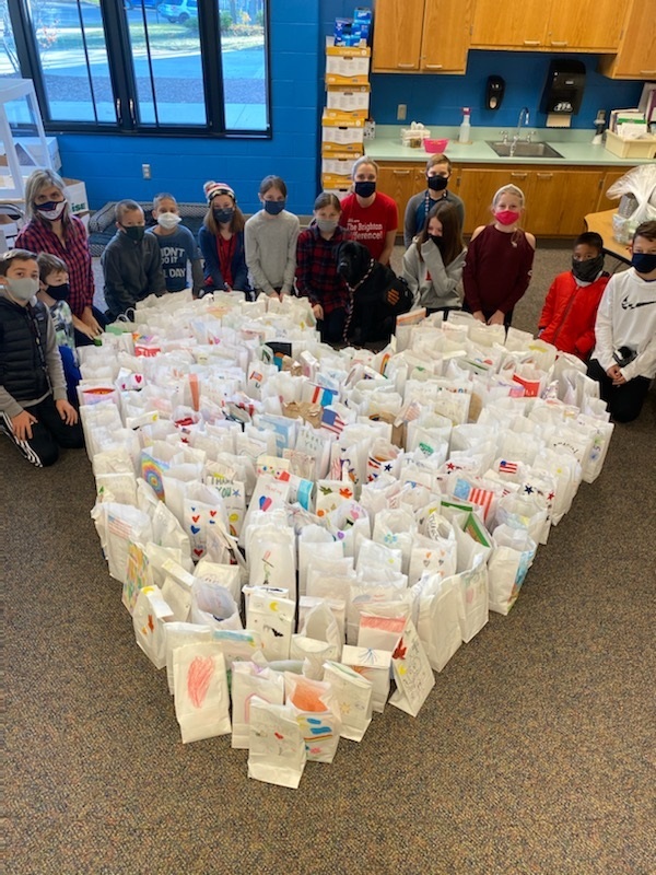Maltby Students Spread Cheer To Area Veterans
