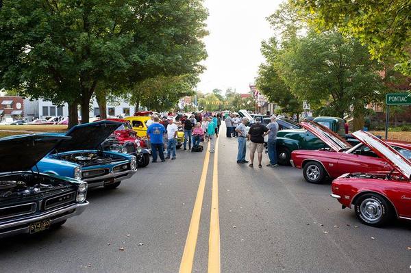 LAKE Street Cruise-In Saturday In Downtown South Lyon