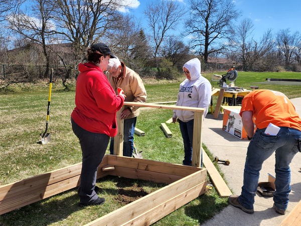 LESA Students Build Sustainable Community Garden