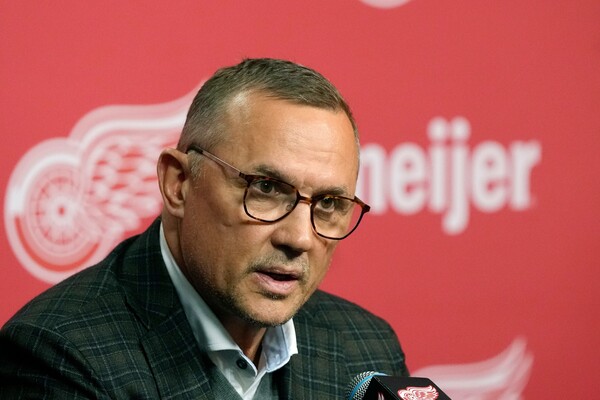 Yzerman Steps Down as Red Wings GM