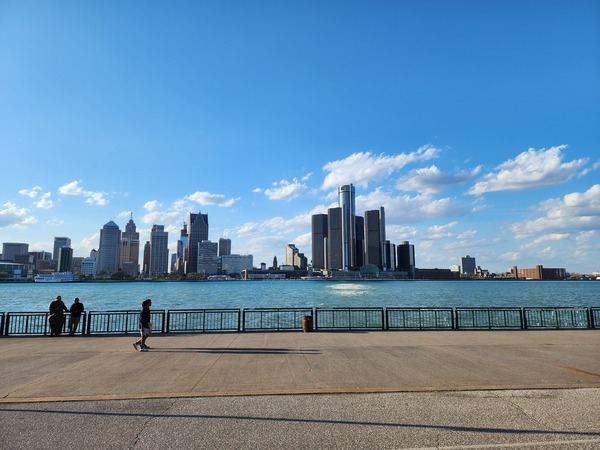 GM To Move From RenCen To Hudson's Tower Building