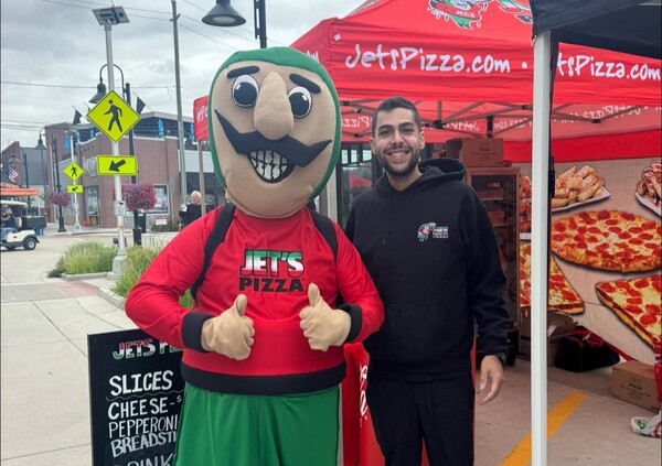 Jet's Pizza in Brighton Continues Community Giveback with Turbo Week Deal