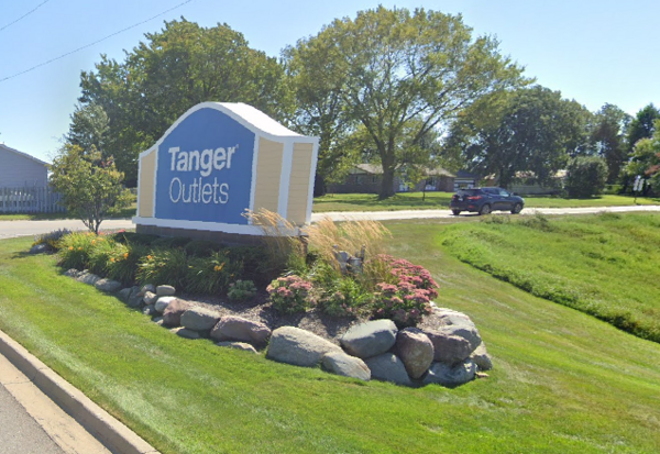 Tanger Outlets in Howell Offers Extended Holiday Hours