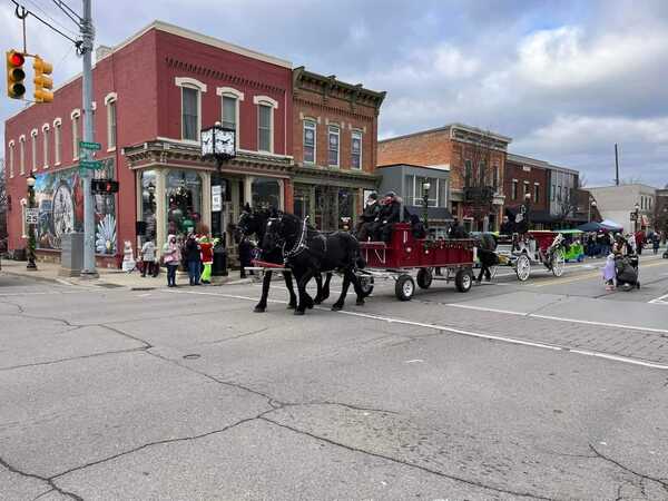 South Lyon to Host Annual Holiday Spectacular